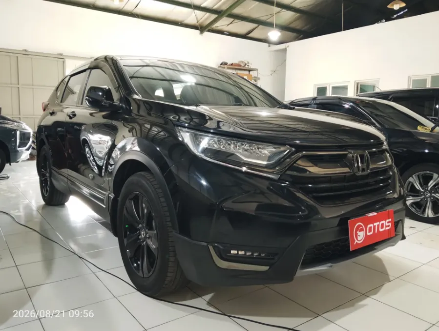 Foto Mobil Bekas Kanan Depan Honda CR-V 1.5 Prestige tahun 2018
