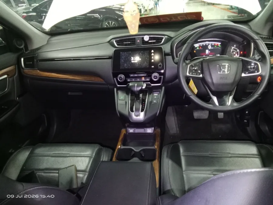 Foto Mobil Bekas Dashboard Honda CR-V 1.5 Prestige tahun 2022