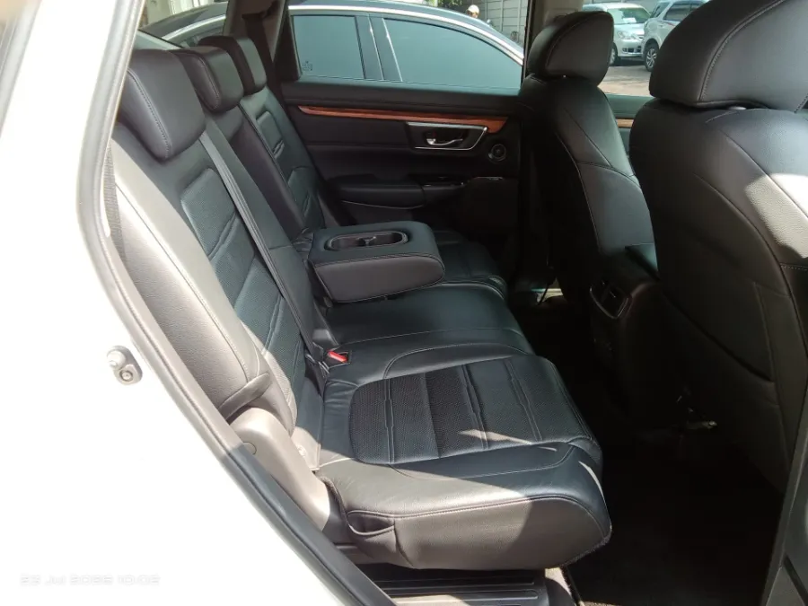 Foto Mobil Bekas Kabin Belakang Honda CR-V 1.5 Prestige tahun 2022