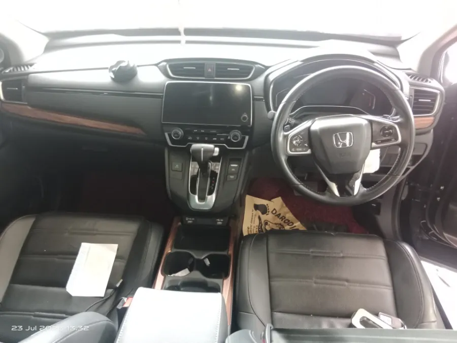 Foto Mobil Bekas Dashboard Honda CR-V 1.5 Prestige tahun 2023