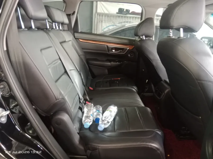Foto Mobil Bekas Kabin Belakang Honda CR-V 1.5 Prestige tahun 2023