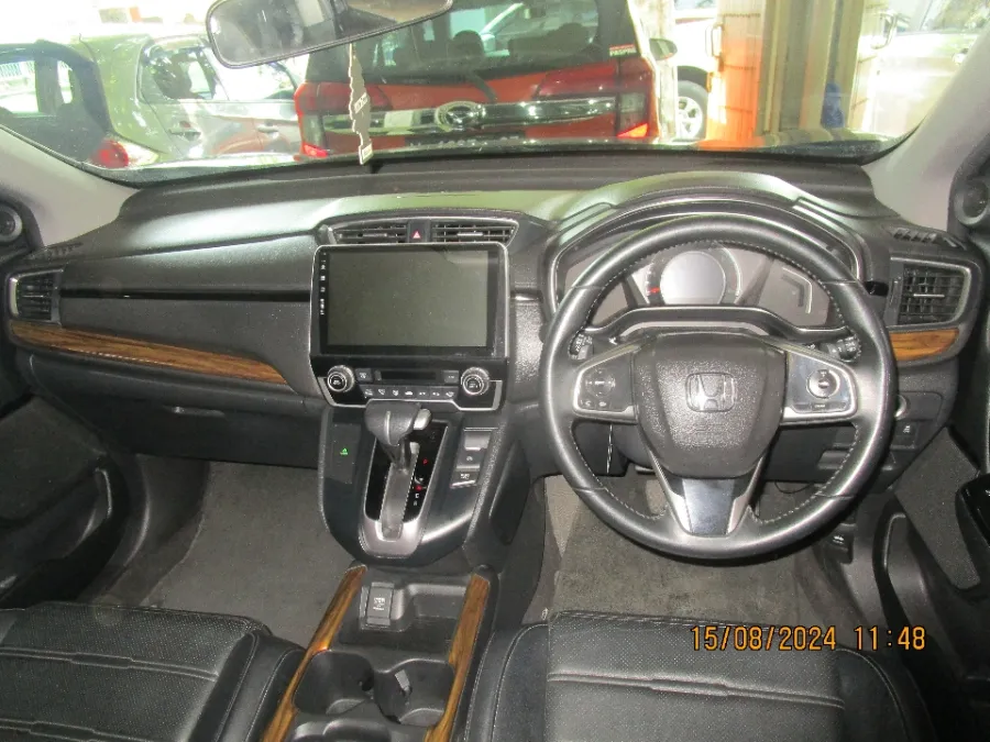 Foto Mobil Bekas Dashboard Honda CR-V 1.5 Turbo tahun 2017