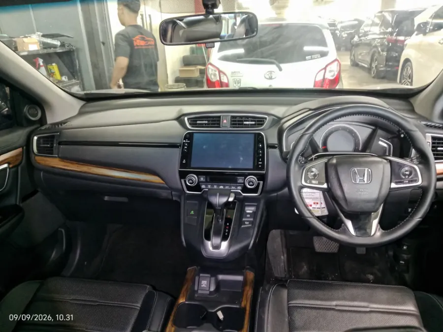Foto Mobil Bekas Dashboard Honda CR-V 1.5 Turbo tahun 2019