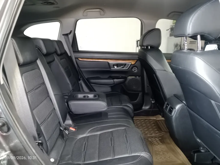 Foto Mobil Bekas Kabin Belakang Honda CR-V 1.5 Turbo tahun 2019