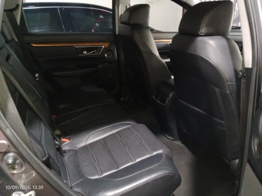 Foto Mobil Bekas Kabin Belakang Honda CR-V 1.5 Turbo tahun 2019