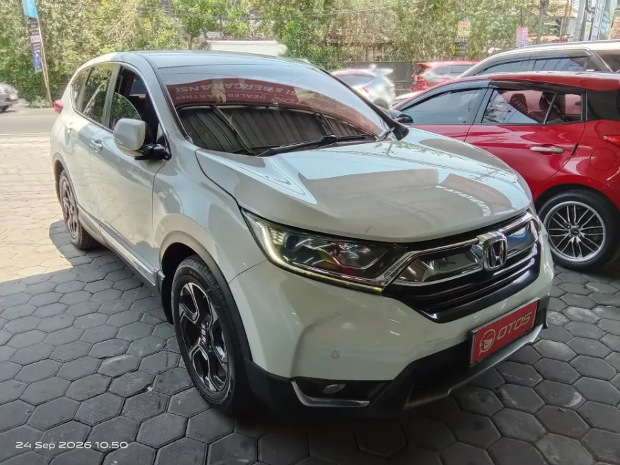 Foto Mobil Bekas Kanan Depan Honda CR-V 1.5 Turbo tahun 2019