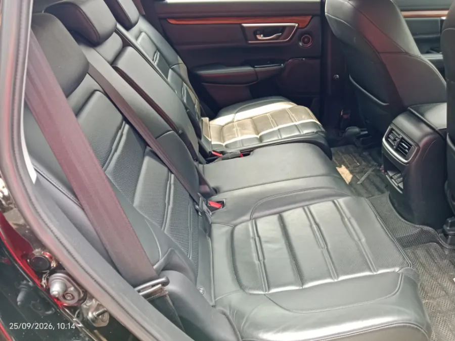 Foto Mobil Bekas Kabin Belakang Honda CR-V 1.5 Turbo tahun 2022