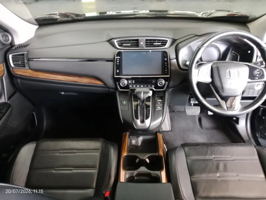 Foto Mobil Bekas Dashboard Honda CR-V 1.5 Turbo Prestige tahun 2017