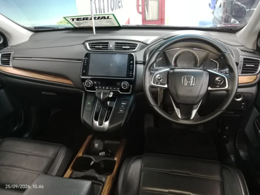 Foto Mobil Bekas Dashboard Honda CR-V 1.5 Turbo Prestige tahun 2017
