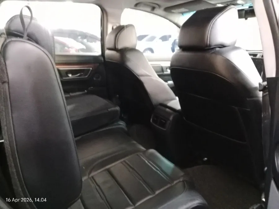 Foto Mobil Bekas Kabin Belakang Honda CR-V 1.5 Turbo Prestige tahun 2017