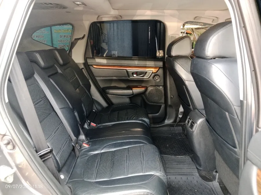Foto Mobil Bekas Kabin Belakang Honda CR-V 1.5 Turbo Prestige tahun 2017
