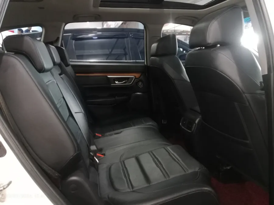 Foto Mobil Bekas Kabin Belakang Honda CR-V 1.5 Turbo Prestige tahun 2017