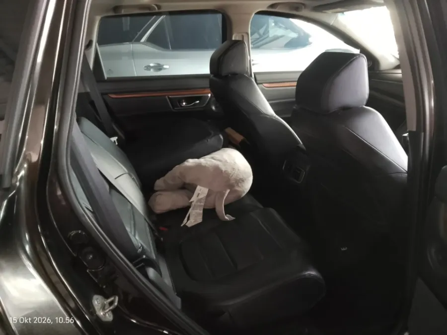 Foto Mobil Bekas Kabin Belakang Honda CR-V 1.5 Turbo Prestige tahun 2017