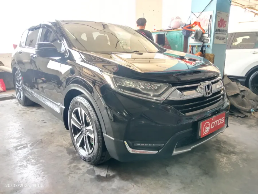 Foto Mobil Bekas Kanan Depan Honda CR-V 1.5 Turbo Prestige tahun 2017