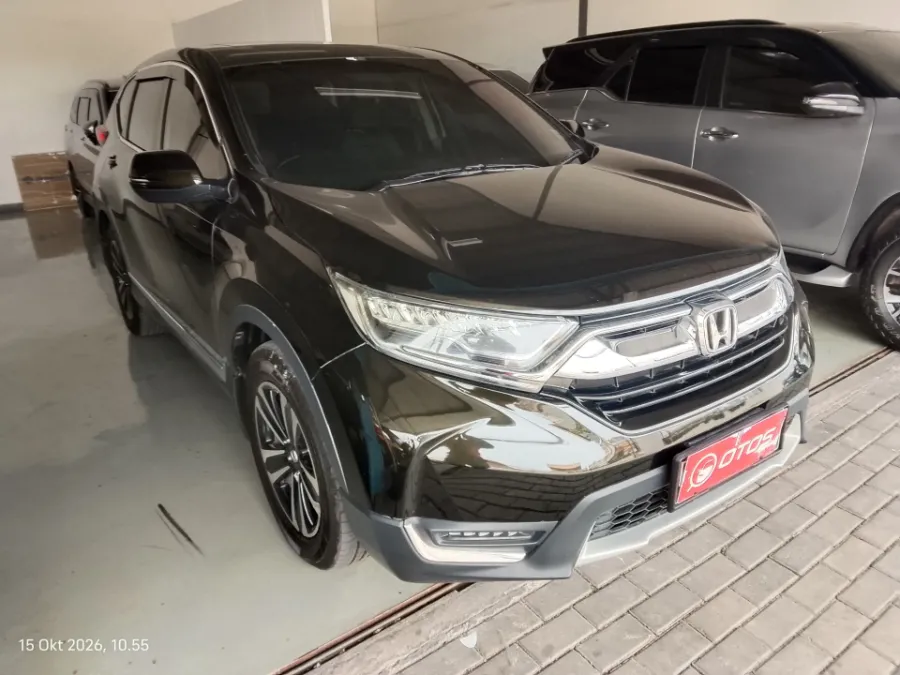 Foto Mobil Bekas Kanan Depan Honda CR-V 1.5 Turbo Prestige tahun 2017
