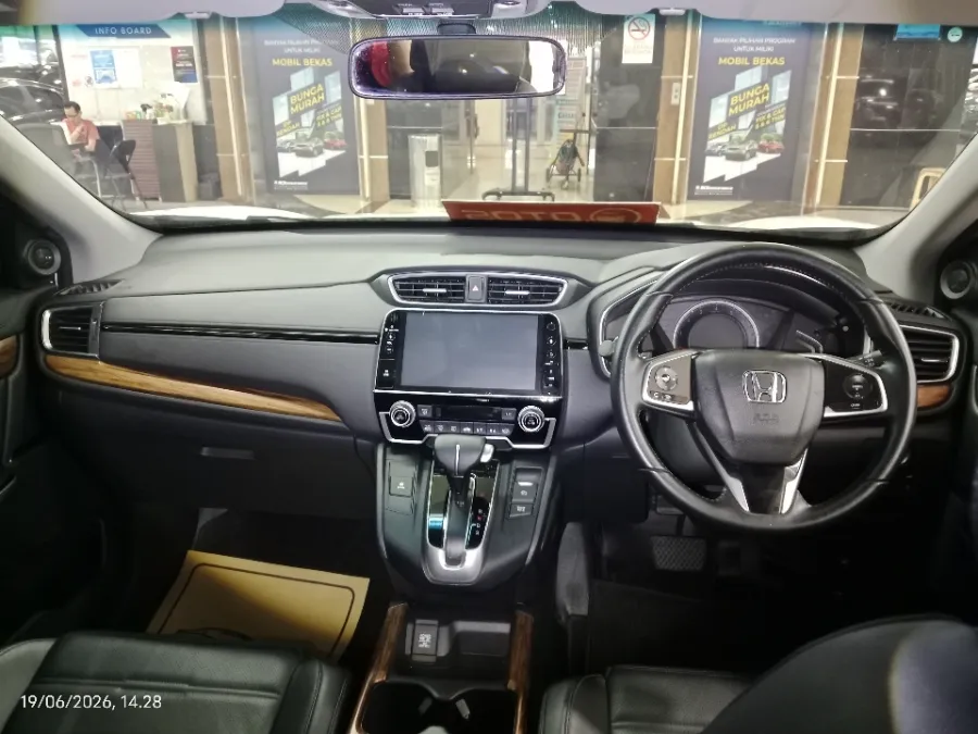 Foto Mobil Bekas Dashboard Honda CR-V 1.5 Turbo Prestige tahun 2018