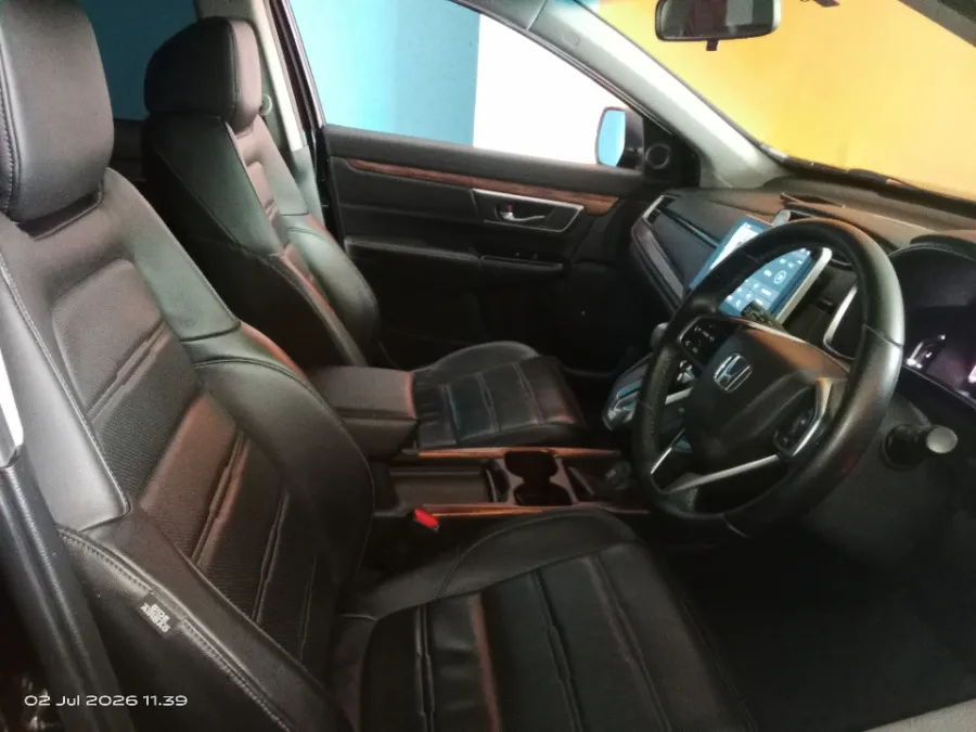 Foto Mobil Bekas Kabin Depan Honda CR-V 1.5 Turbo Prestige tahun 2018