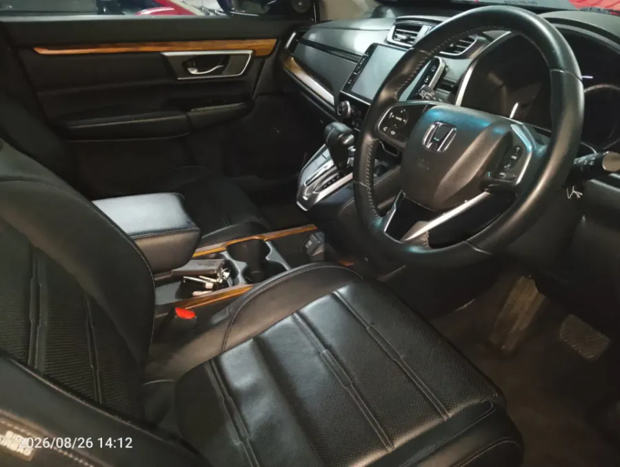 Foto Mobil Bekas Kabin Depan Honda CR-V 1.5 Turbo Prestige tahun 2018