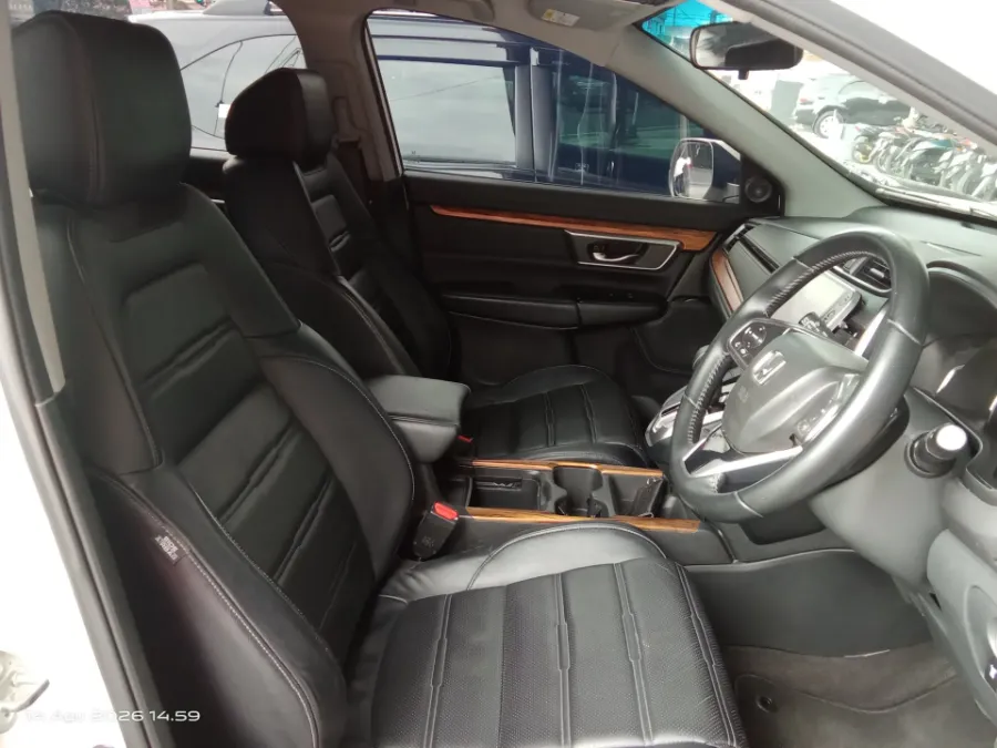 Foto Mobil Bekas Kabin Depan Honda CR-V 1.5 Turbo Prestige tahun 2018