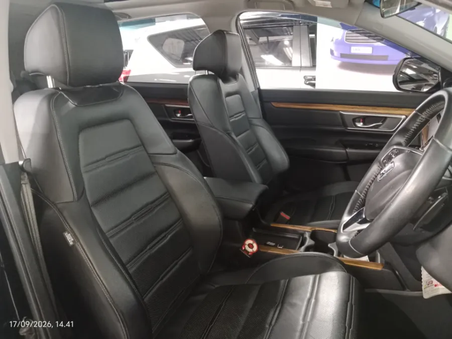 Foto Mobil Bekas Kabin Depan Honda CR-V 1.5 Turbo Prestige tahun 2018