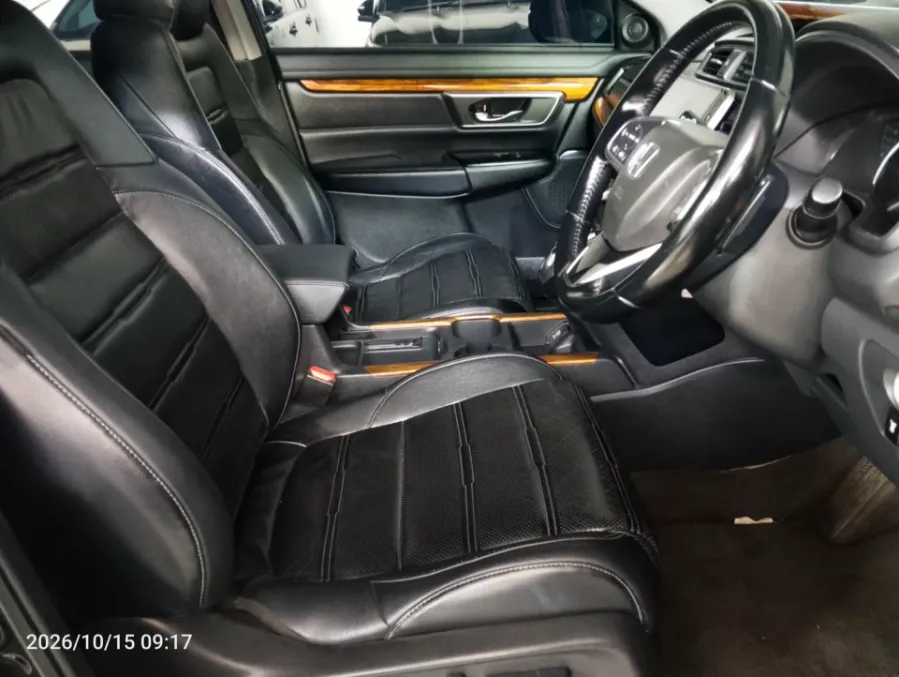 Foto Mobil Bekas Kabin Depan Honda CR-V 1.5 Turbo Prestige tahun 2018