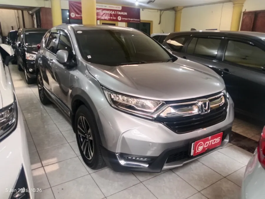Foto Mobil Bekas Kanan Depan Honda CR-V 1.5 Turbo Prestige tahun 2018