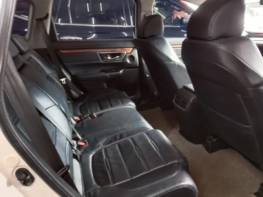Foto Mobil Bekas Kabin Belakang Honda CR-V 1.5 Turbo Prestige tahun 2019