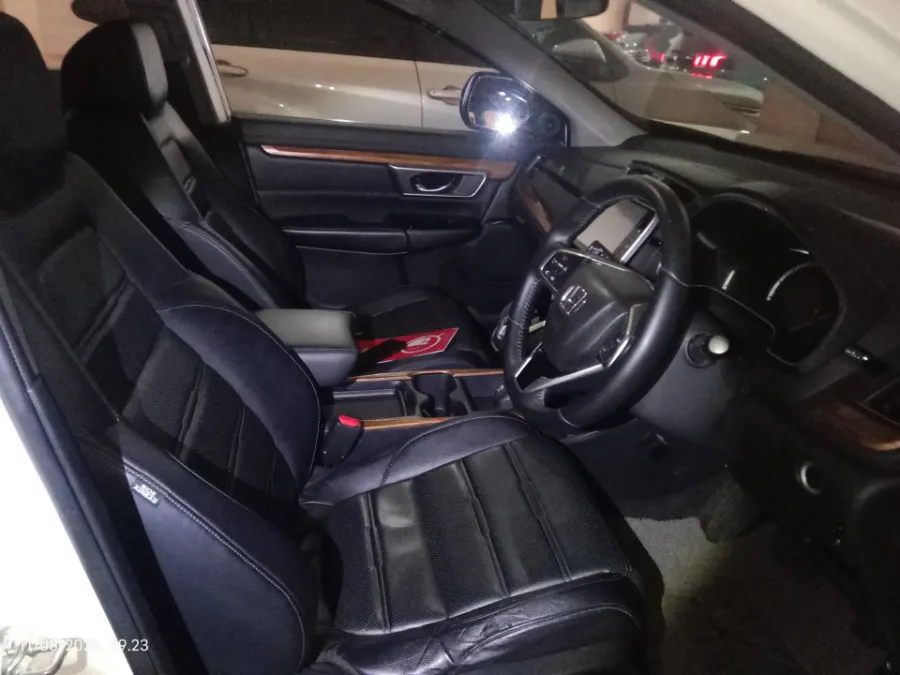 Foto Mobil Bekas Kabin Depan Honda CR-V 1.5 Turbo Prestige tahun 2019