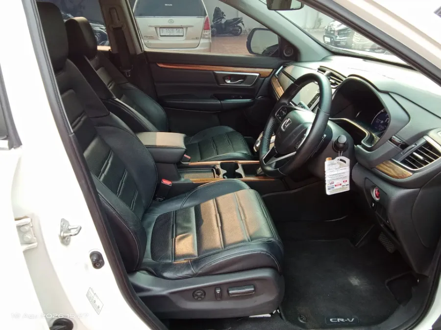 Foto Mobil Bekas Kabin Depan Honda CR-V 1.5 Turbo Prestige tahun 2019