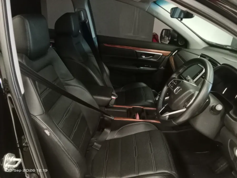 Foto Mobil Bekas Kabin Depan Honda CR-V 1.5 Turbo Prestige tahun 2019