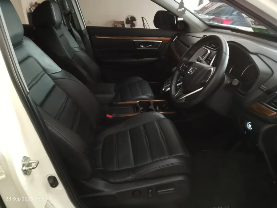 Foto Mobil Bekas Kabin Depan Honda CR-V 1.5 Turbo Prestige tahun 2019