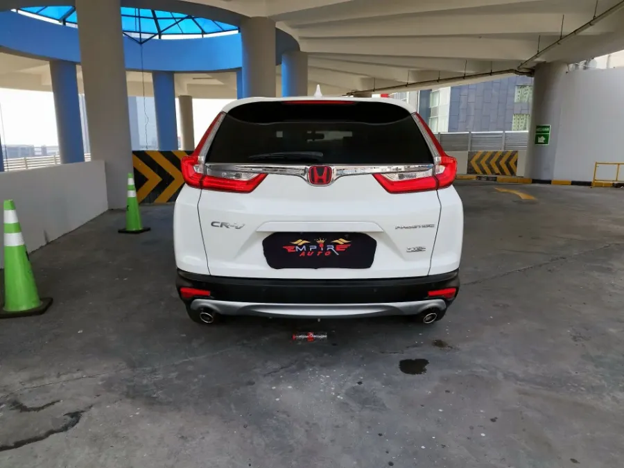 Foto Mobil Bekas Tampak Belakang Honda CR-V 1.5 Turbo Prestige tahun 2019