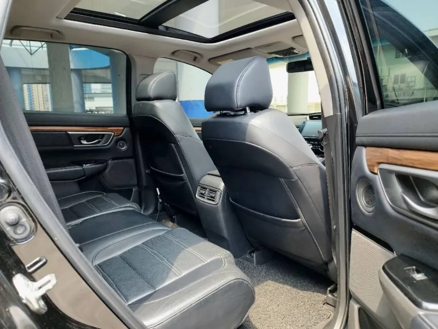 Foto Mobil Bekas Kabin Belakang Honda CR-V 1.5 Turbo Prestige tahun 2020