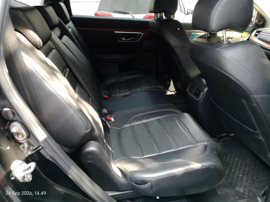 Foto Mobil Bekas Kabin Belakang Honda CR-V 1.5 Turbo Prestige tahun 2020