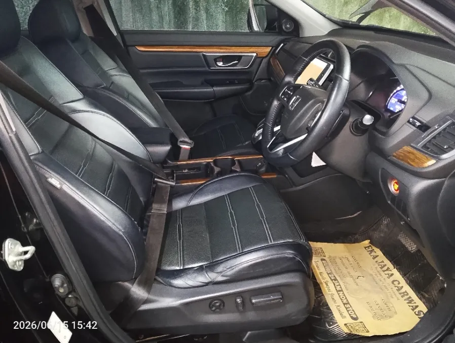 Foto Mobil Bekas Kabin Depan Honda CR-V 1.5 Turbo Prestige tahun 2020
