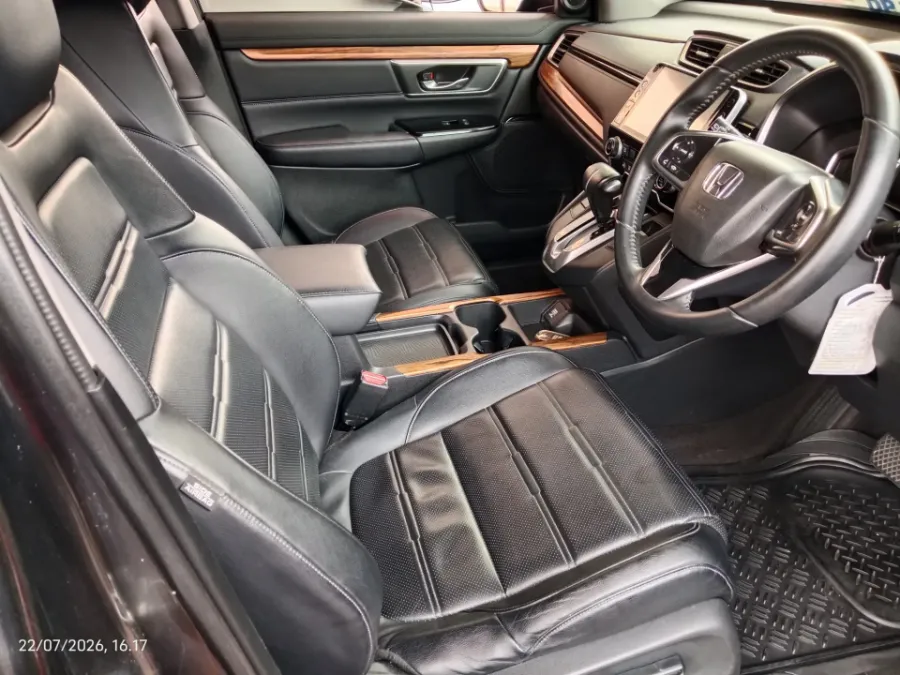 Foto Mobil Bekas Kabin Depan Honda CR-V 1.5 Turbo Prestige tahun 2020
