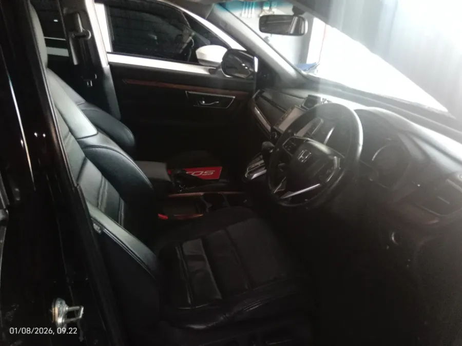Foto Mobil Bekas Kabin Depan Honda CR-V 1.5 Turbo Prestige tahun 2020