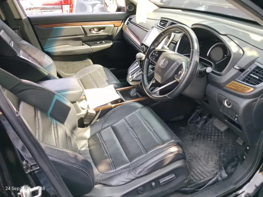 Foto Mobil Bekas Kabin Depan Honda CR-V 1.5 Turbo Prestige tahun 2020