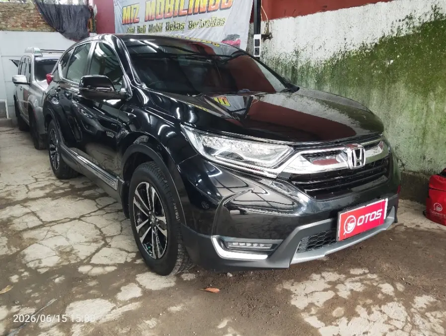 Foto Mobil Bekas Kanan Depan Honda CR-V 1.5 Turbo Prestige tahun 2020