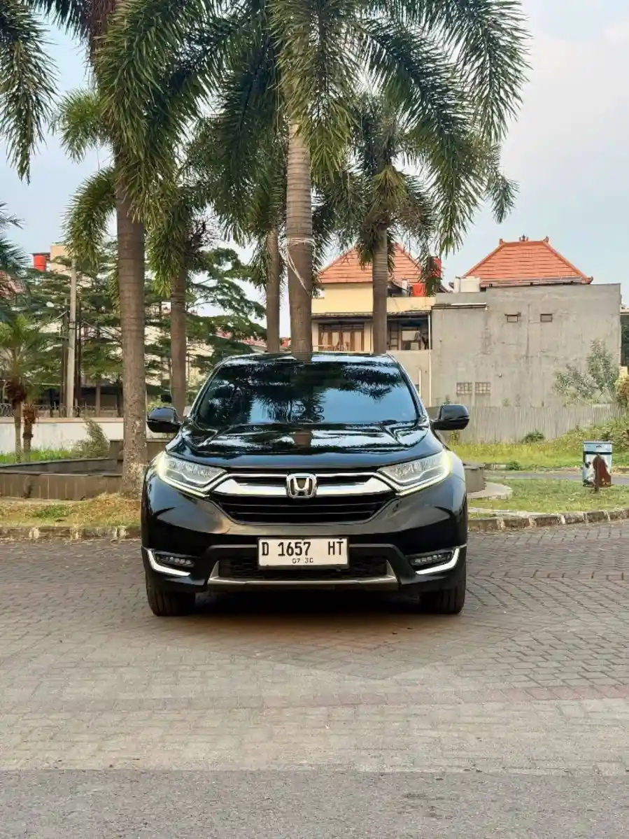 Foto Mobil Bekas Tampak Depan Honda CR-V 1.5 Turbo Prestige tahun 2020