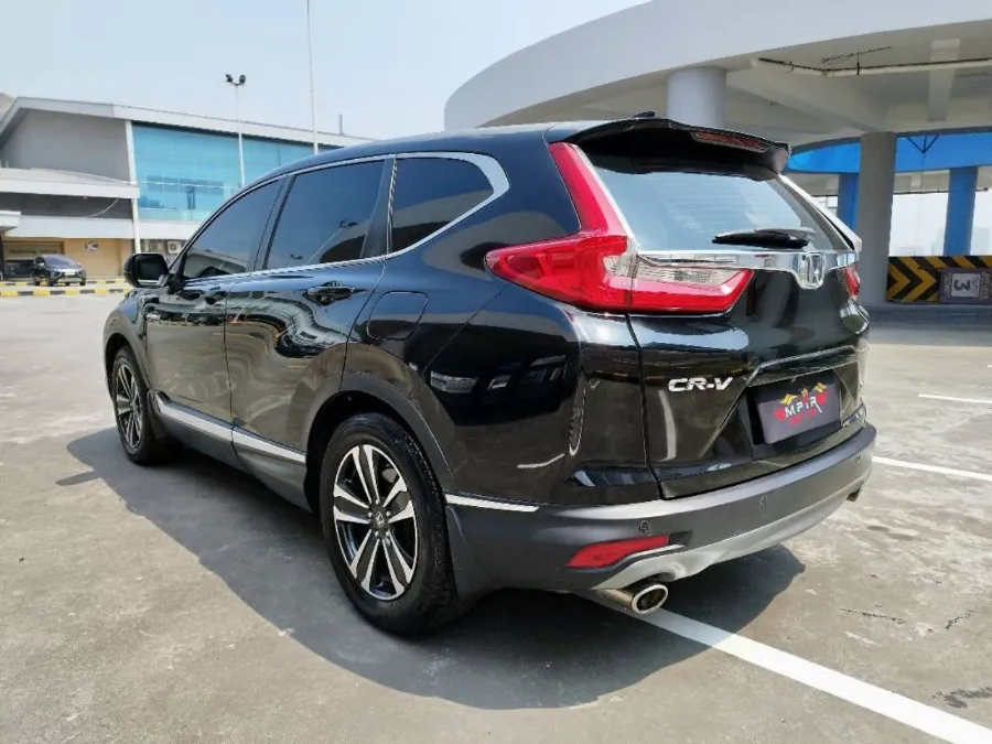 Foto Mobil Bekas Tampak Depan Honda CR-V 1.5 Turbo Prestige tahun 2020
