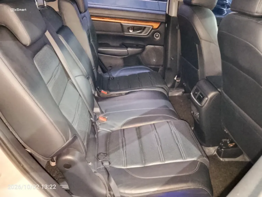 Foto Mobil Bekas Kabin Belakang Honda CR-V 1.5 Turbo Prestige tahun 2021