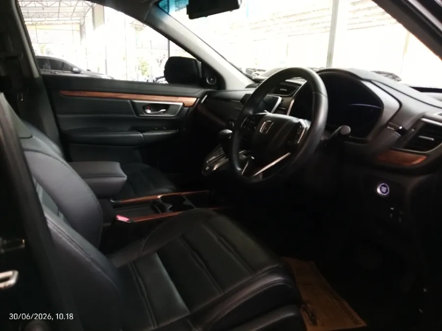Foto Mobil Bekas Kabin Depan Honda CR-V 1.5 Turbo Prestige tahun 2021