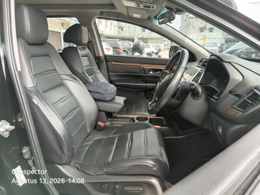 Foto Mobil Bekas Kabin Depan Honda CR-V 1.5 Turbo Prestige tahun 2021