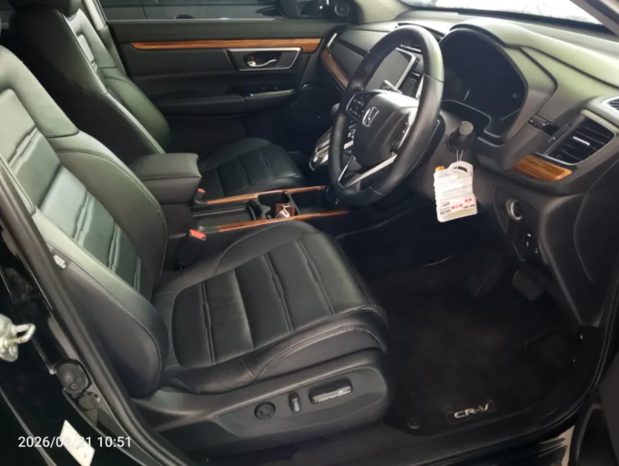 Foto Mobil Bekas Kabin Depan Honda CR-V 1.5 Turbo Prestige tahun 2021
