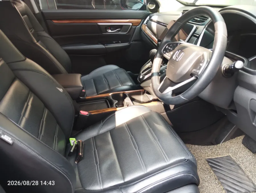 Foto Mobil Bekas Kabin Depan Honda CR-V 1.5 Turbo Prestige tahun 2021
