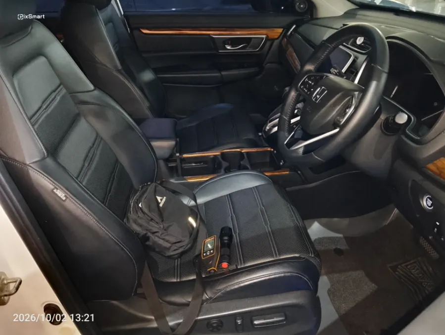 Foto Mobil Bekas Kabin Depan Honda CR-V 1.5 Turbo Prestige tahun 2021