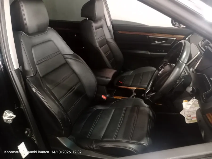 Foto Mobil Bekas Kabin Depan Honda CR-V 1.5 Turbo Prestige tahun 2021