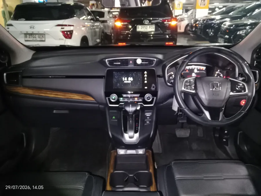 Foto Mobil Bekas Dashboard Honda CR-V 1.5 Turbo Prestige tahun 2022