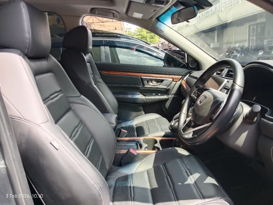 Foto Mobil Bekas Kabin Depan Honda CR-V 1.5 Turbo Prestige tahun 2022